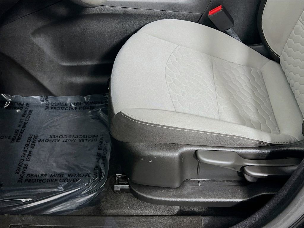 Used 2019 Chevrolet Equinox LS image 18