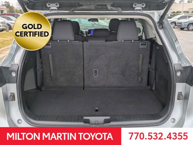 Certified 2024 Toyota Highlander LE FWD image 6