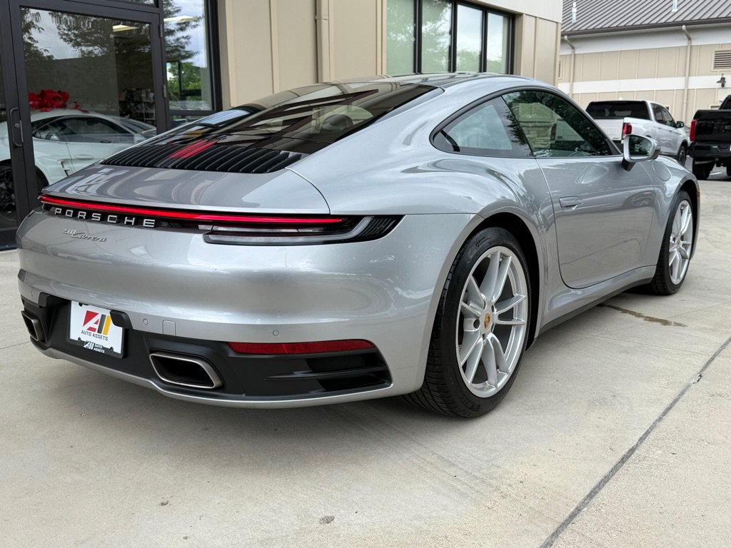 Used 2021 Porsche 911 Carrera w/ Premium Package RWD image 8