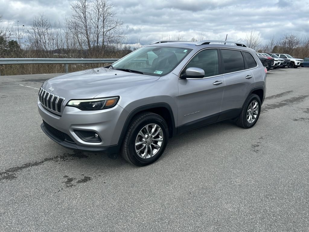 Used 2019 Jeep Cherokee Latitude Plus w/ Comfort/Convenience Group image 2