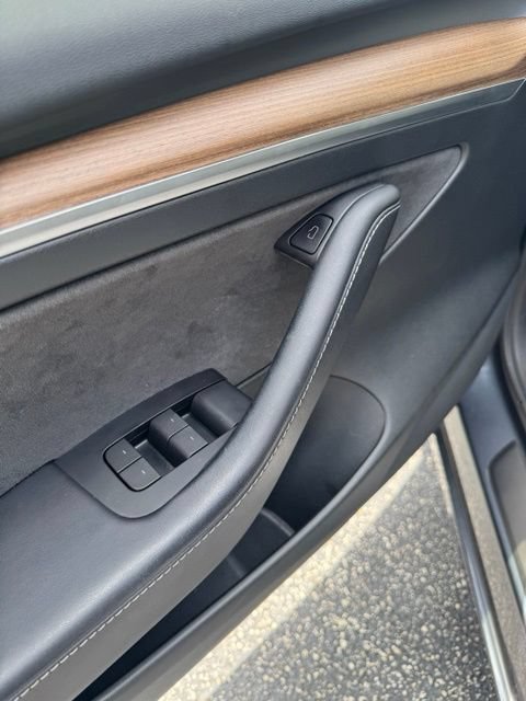 Used 2022 Tesla Model 3 Standard Range RWD image 13