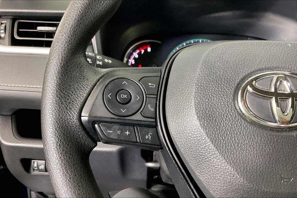 Used 2025 Toyota RAV4 XLE AWD/4WD image 26