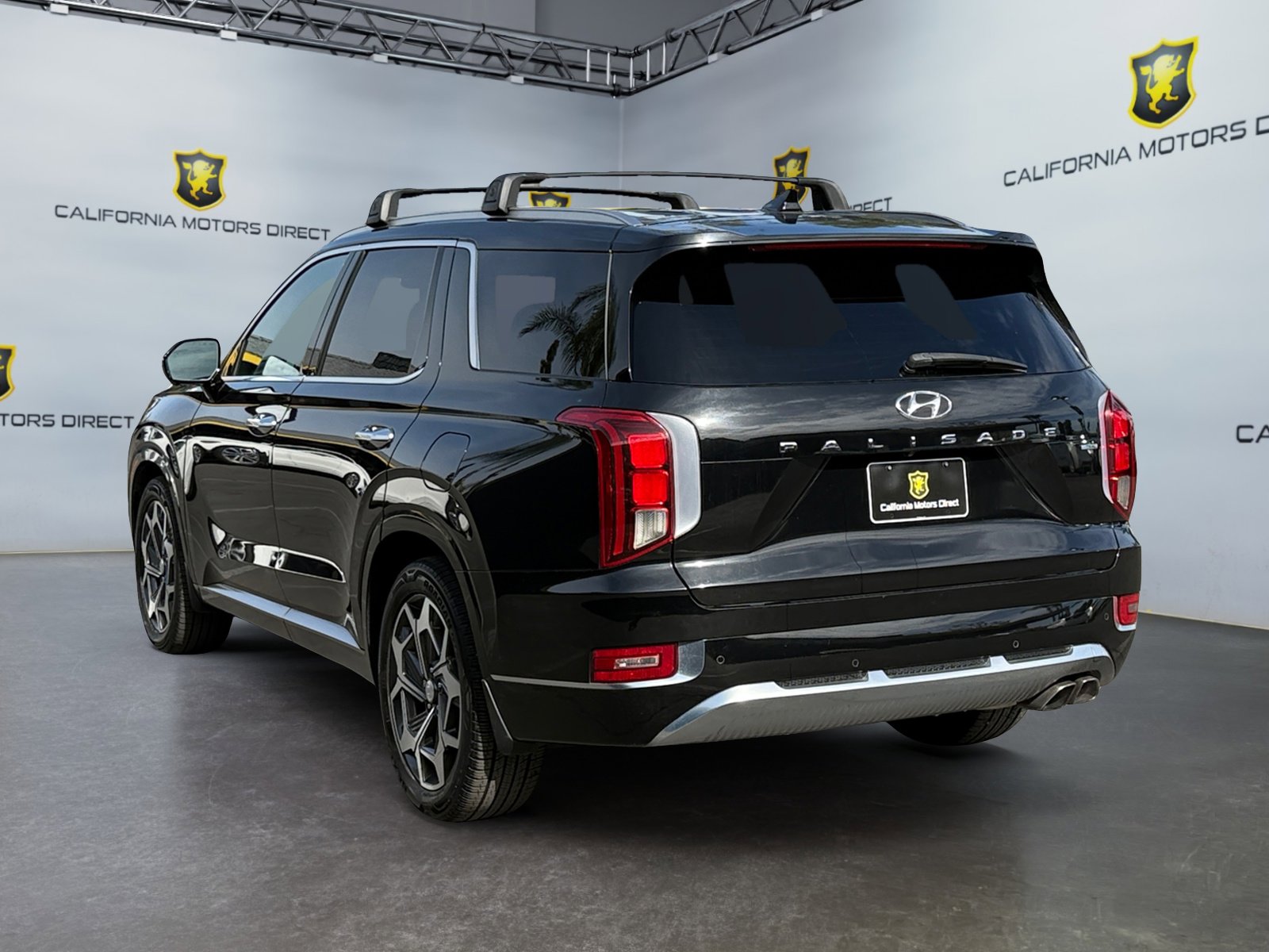 Used 2021 Hyundai Palisade Calligraphy w/ Winter Package image 3