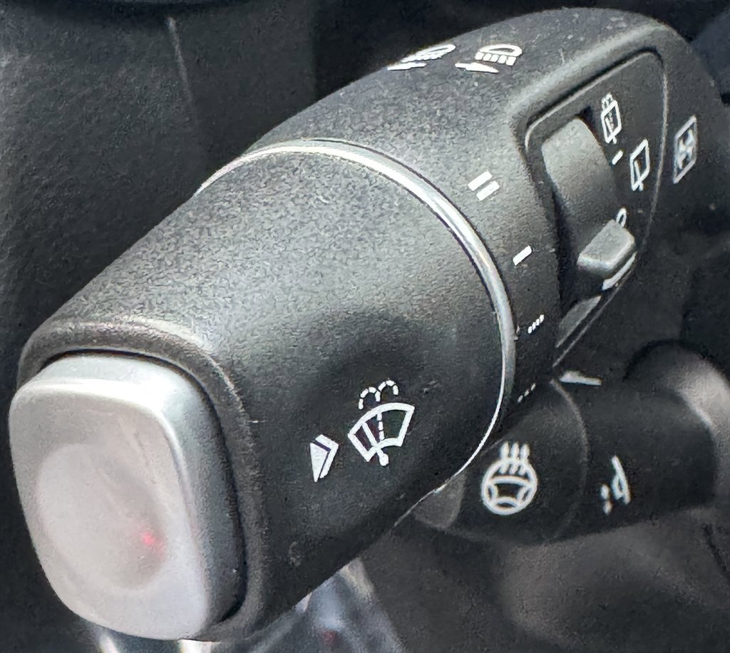 Used 2021 Mercedes-Benz GLC 300 4MATIC w/ AMG Line image 55