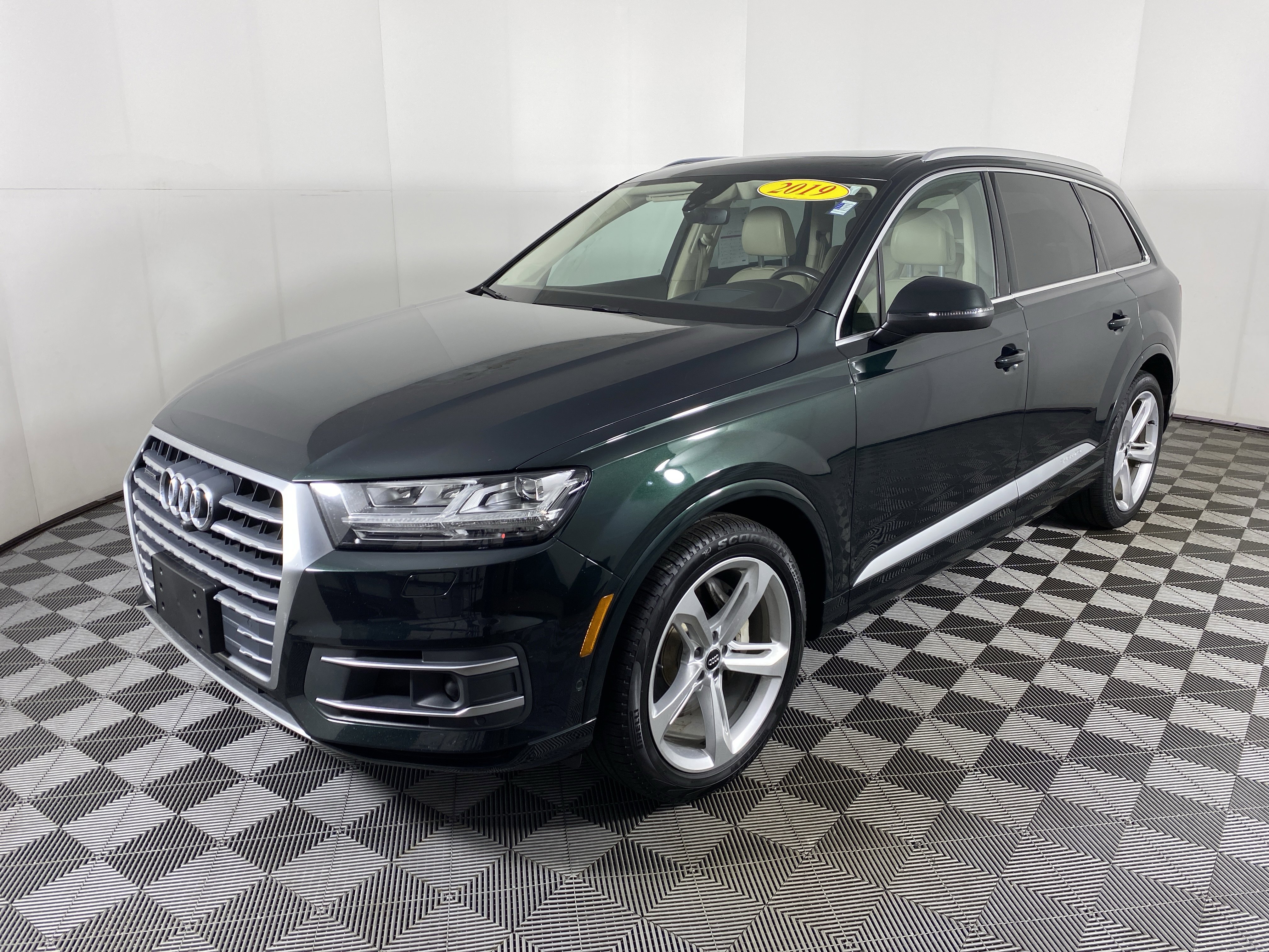 Used 2019 Audi Q7 3.0T Prestige image 11