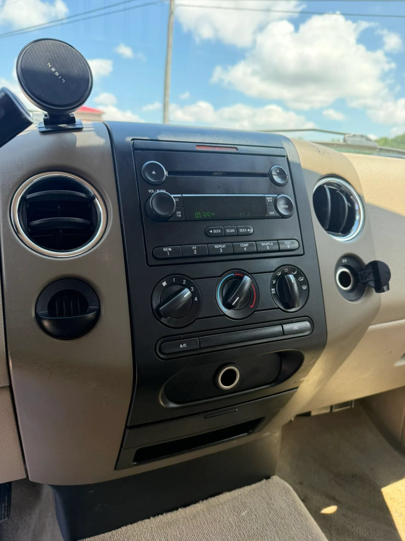 Used 2006 Ford F150 XLT RWD image 13