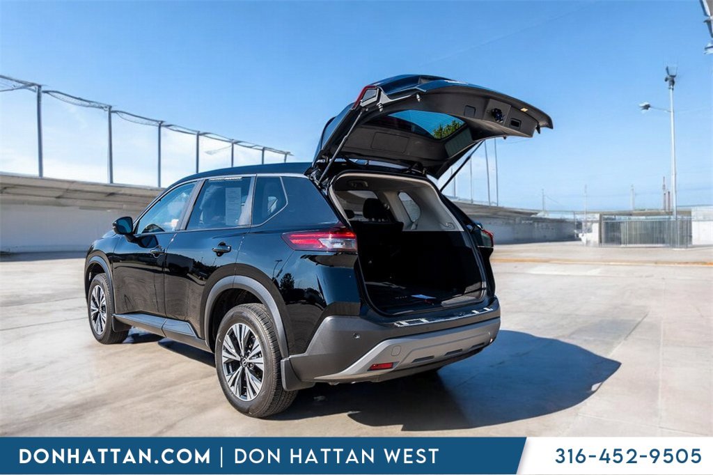 Used 2023 Nissan Rogue SV image 27