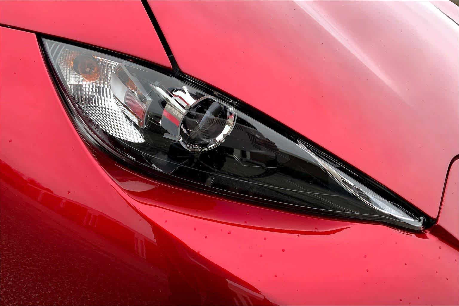 Used 2023 MAZDA MX-5 Miata Club w/ Weather Package image 27