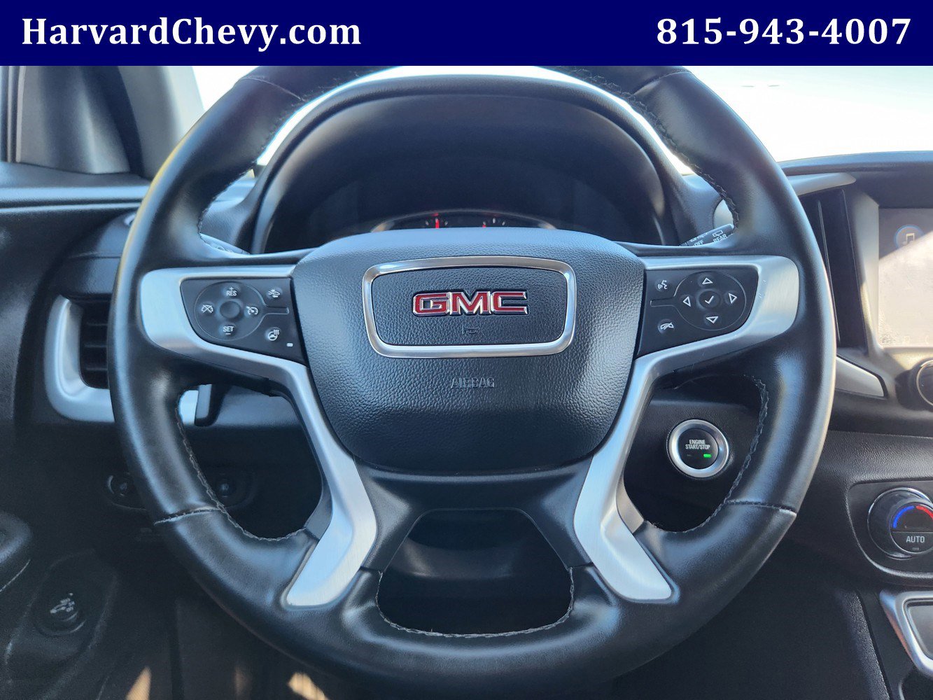 Used 2024 GMC Terrain SLT image 16