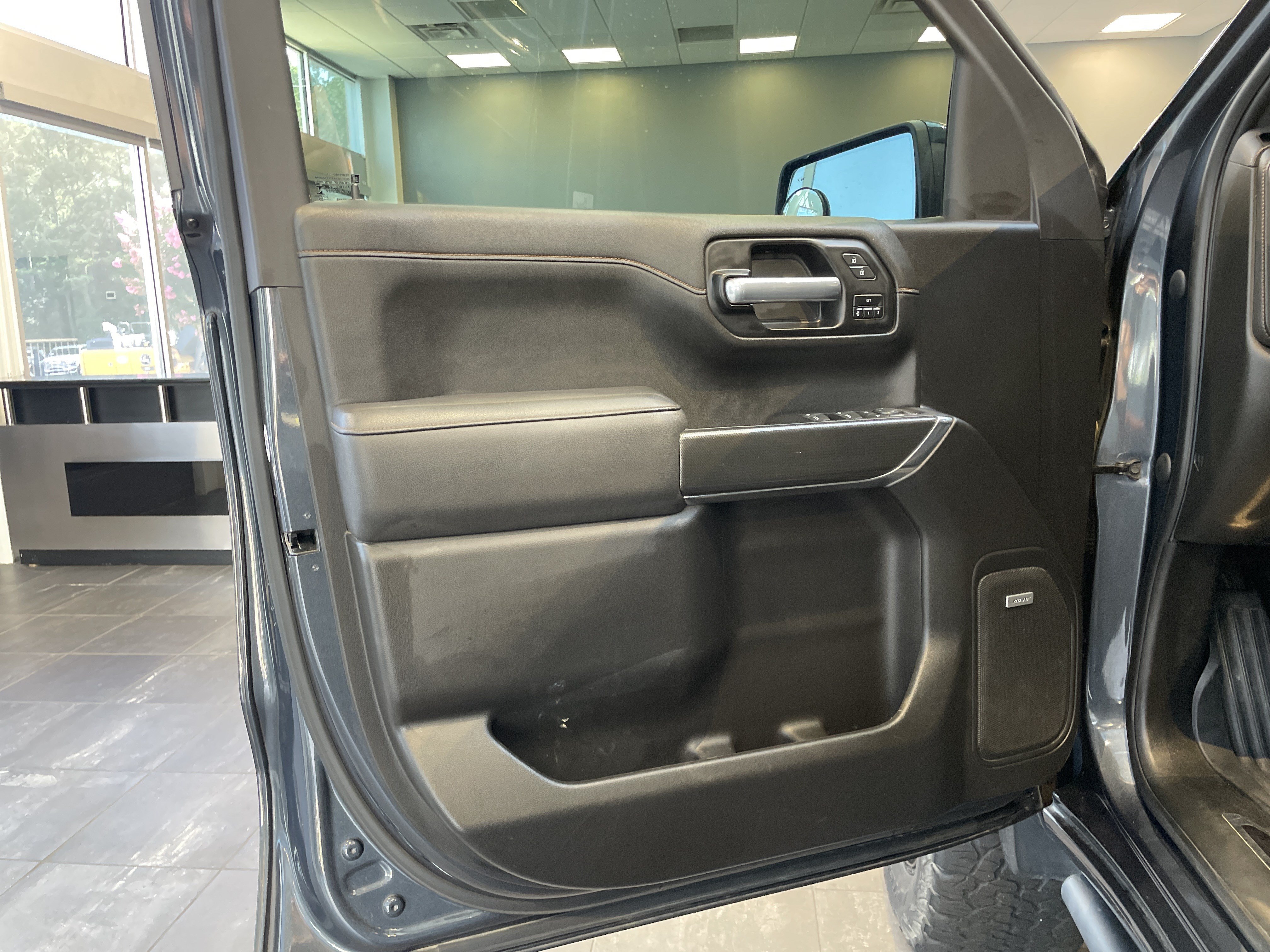 Used 2022 GMC Sierra 1500 AT4 w/ AT4 Preferred Package AWD/4WD image 14