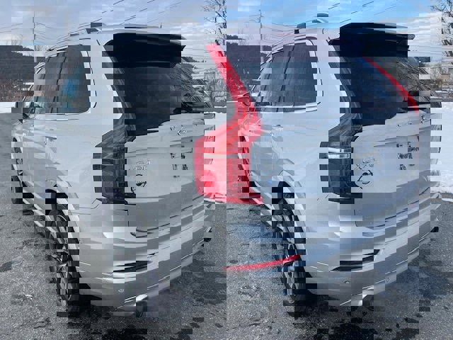 Used 2019 Volvo XC90 T5 Momentum w/ Protection Package image 3