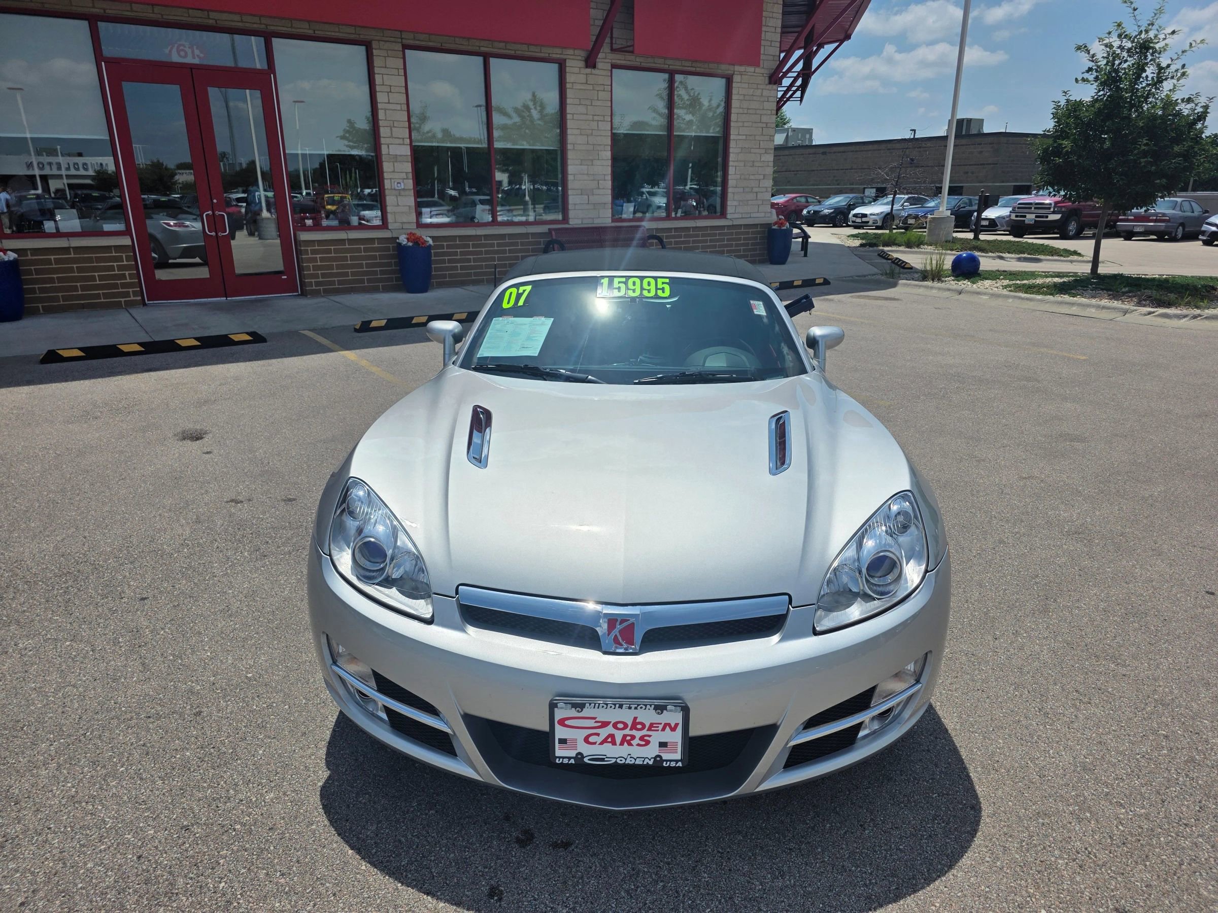 Used 2007 Saturn Sky w/ Premium Trim Pkg image 2