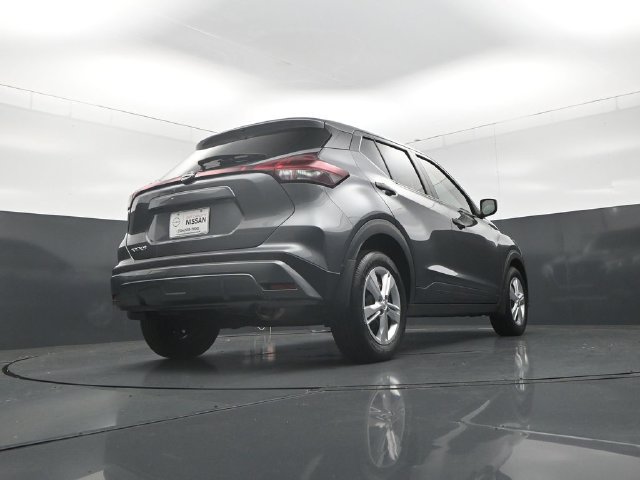 Certified 2025 Nissan Kicks Play S FWD image 36
