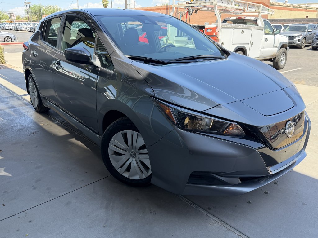 Used 2024 Nissan Leaf S FWD image 6