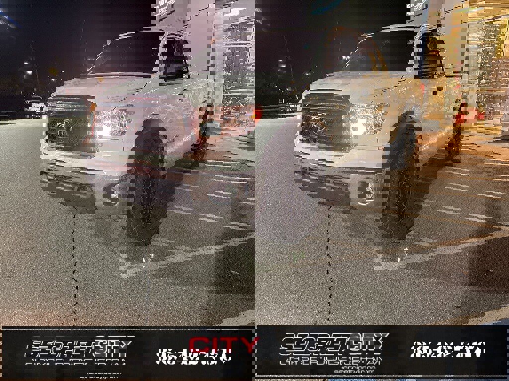 Used 2012 Toyota Tundra 4x4 Double Cab image 3