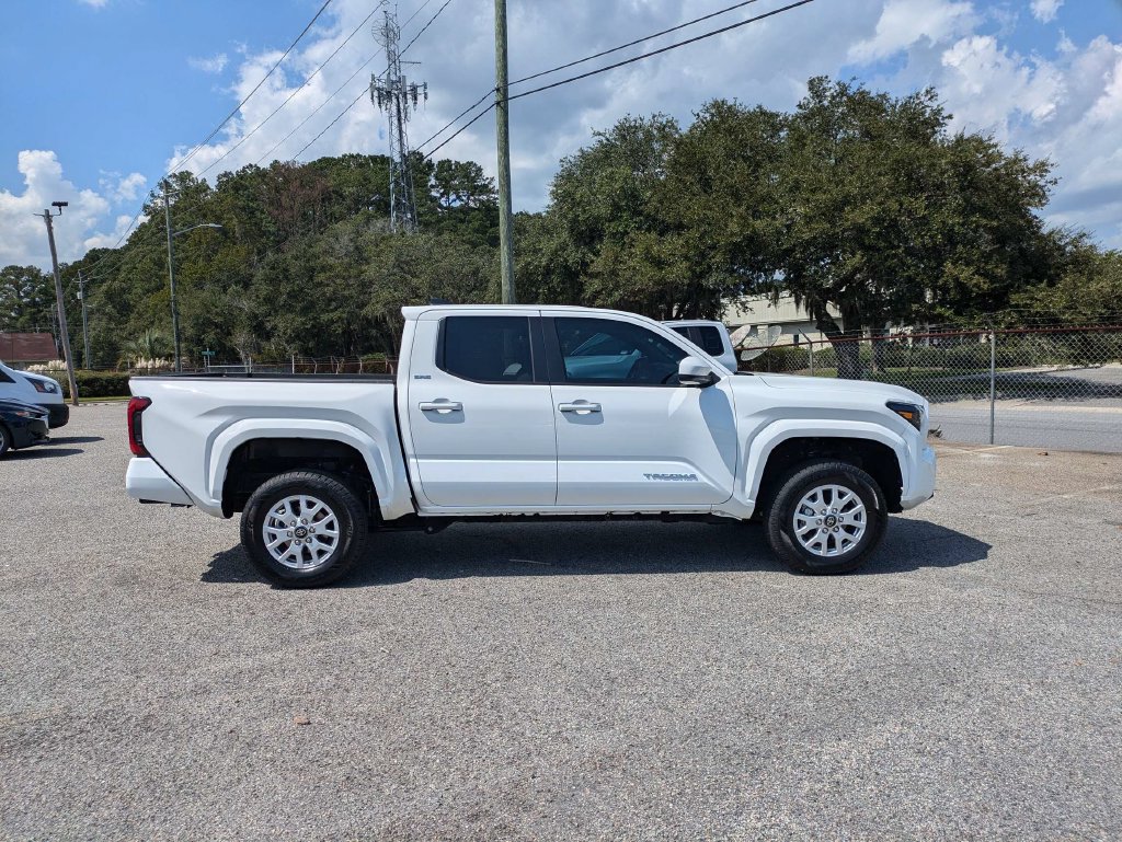 Used 2024 Toyota Tacoma SR5 RWD image 3