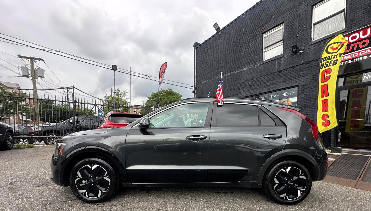Used 2023 Kia Niro Wind FWD image 4