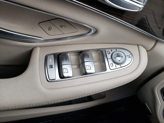 Certified 2018 Mercedes-Benz C 300 4MATIC Sedan image 27