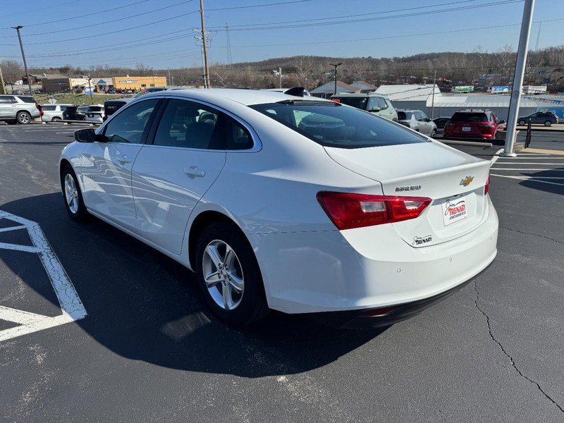 Used 2024 Chevrolet Malibu LS w/ Driver Confidence Package image 5