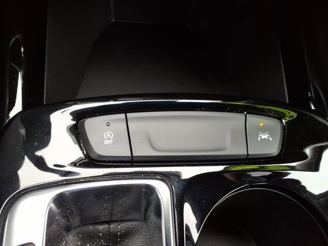 Used 2025 Chevrolet Trax LT w/ LT Convenience Package image 24