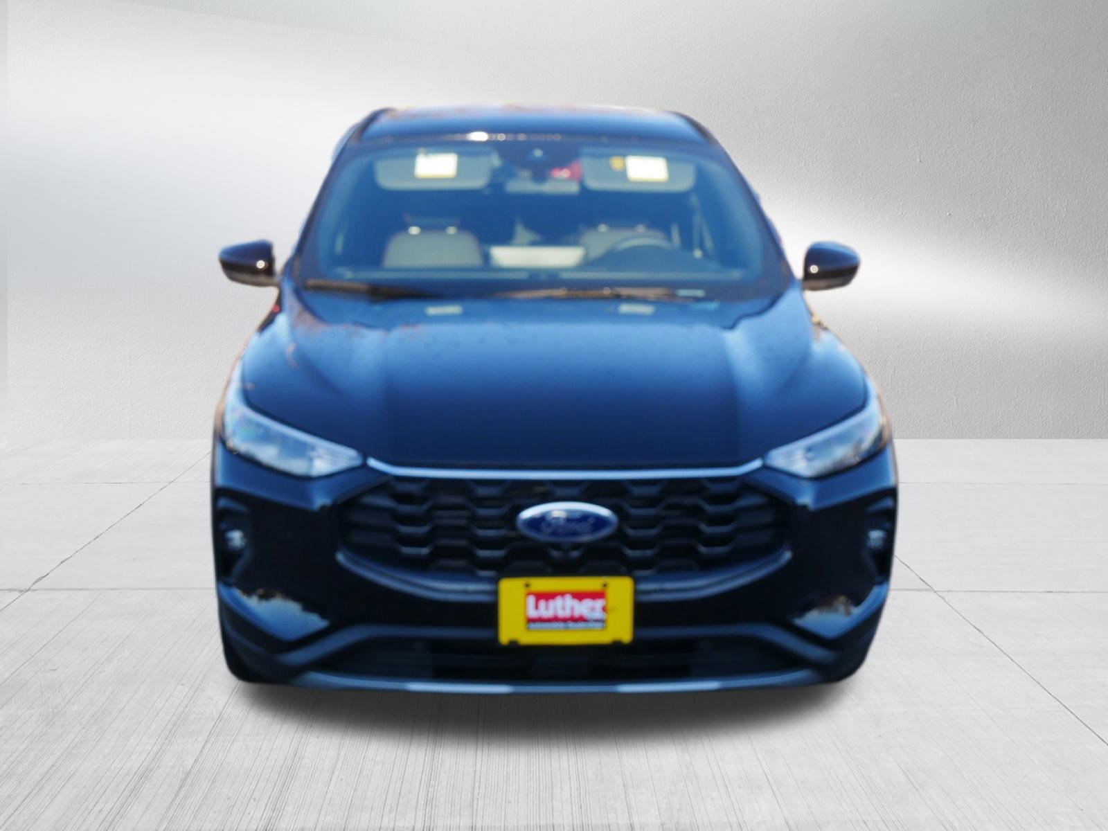 Used 2025 Ford Escape ST-Line Select w/ Tech Pack #2 image 2