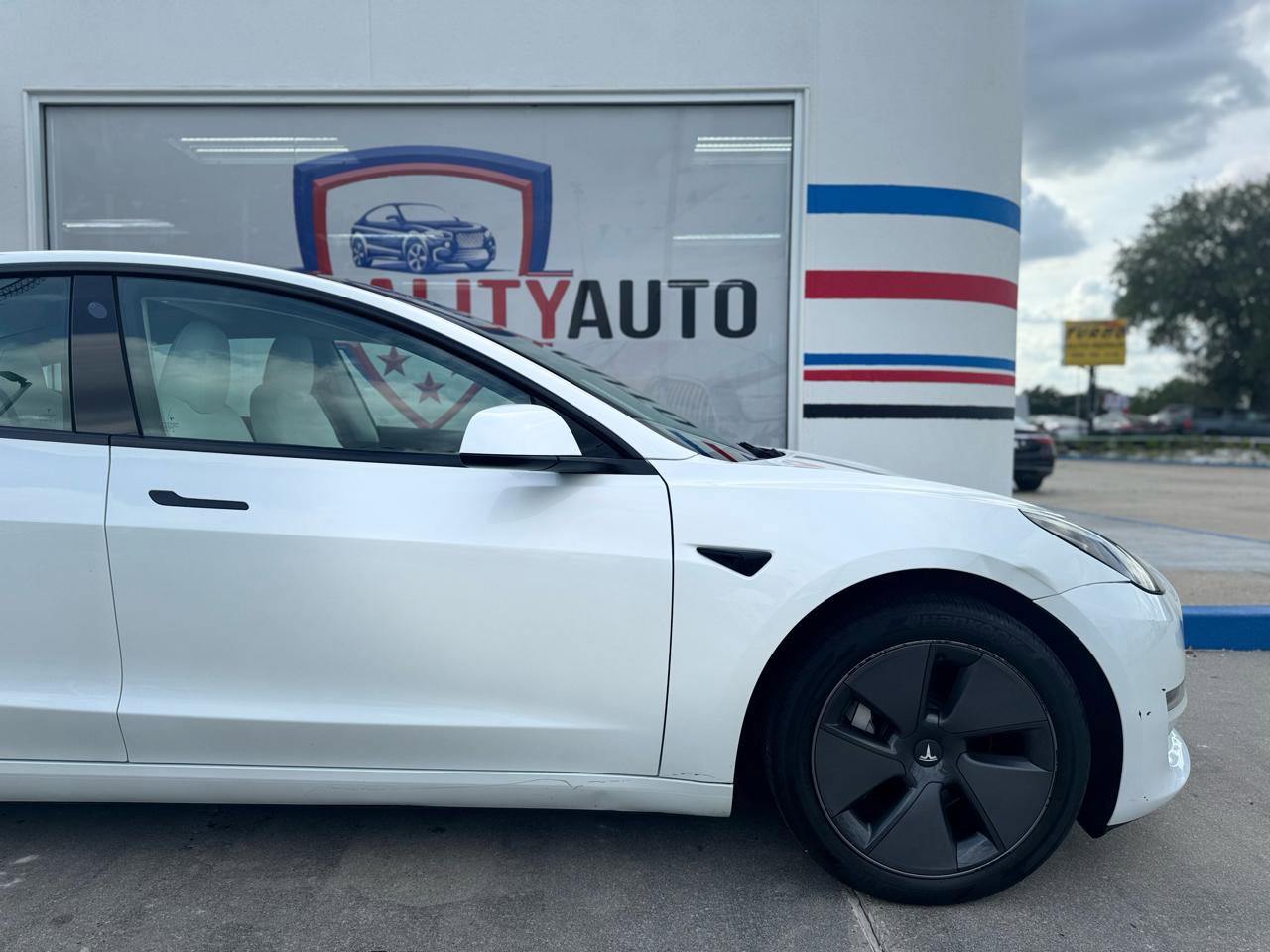 Used 2023 Tesla Model 3 Standard Range RWD image 25