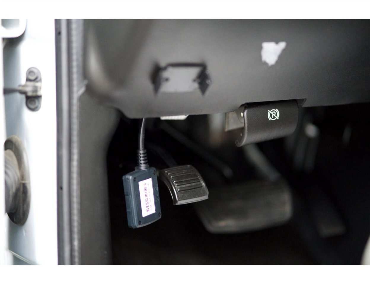 Used 2019 Chevrolet Express 2500 w/ Driver Convenience Package image 28