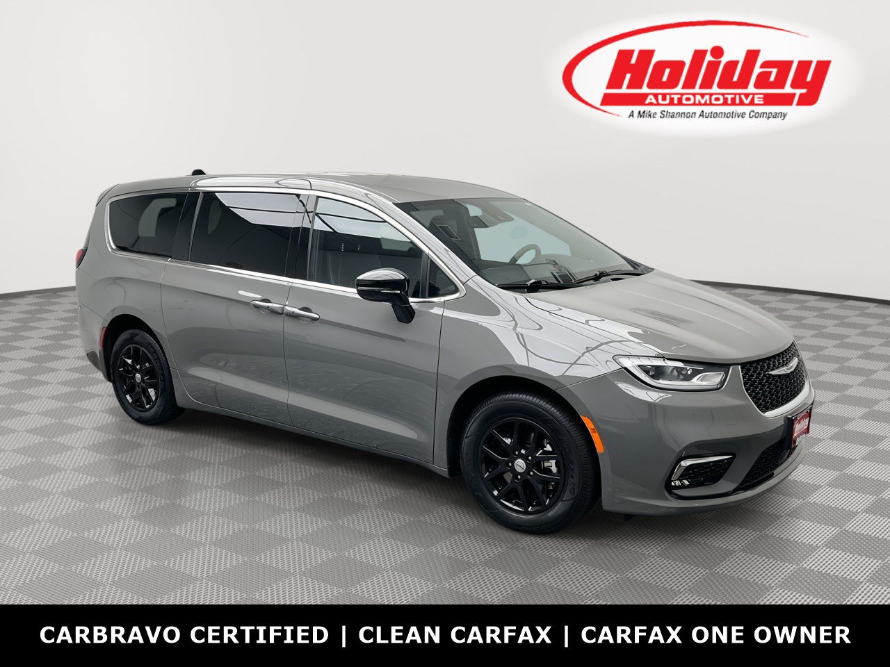 Used 2025 Chrysler Pacifica Select FWD video 1