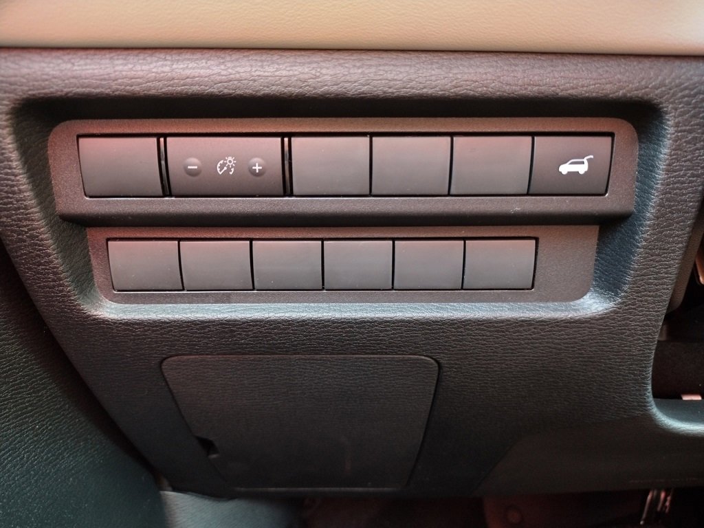 New 2025 Mitsubishi Outlander SE image 22