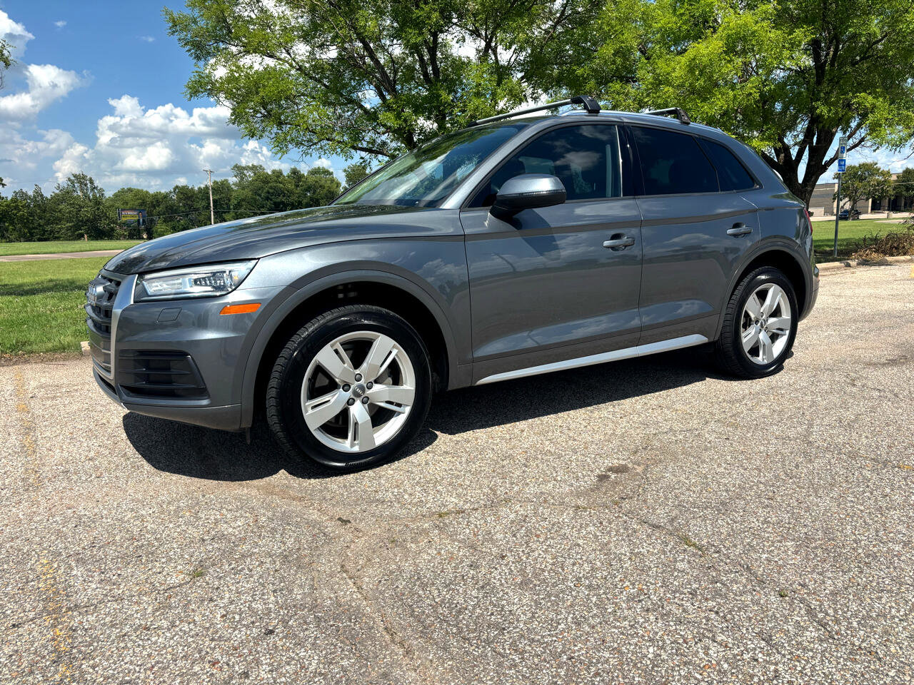 Used 2018 Audi Q5 2.0T Premium image 2
