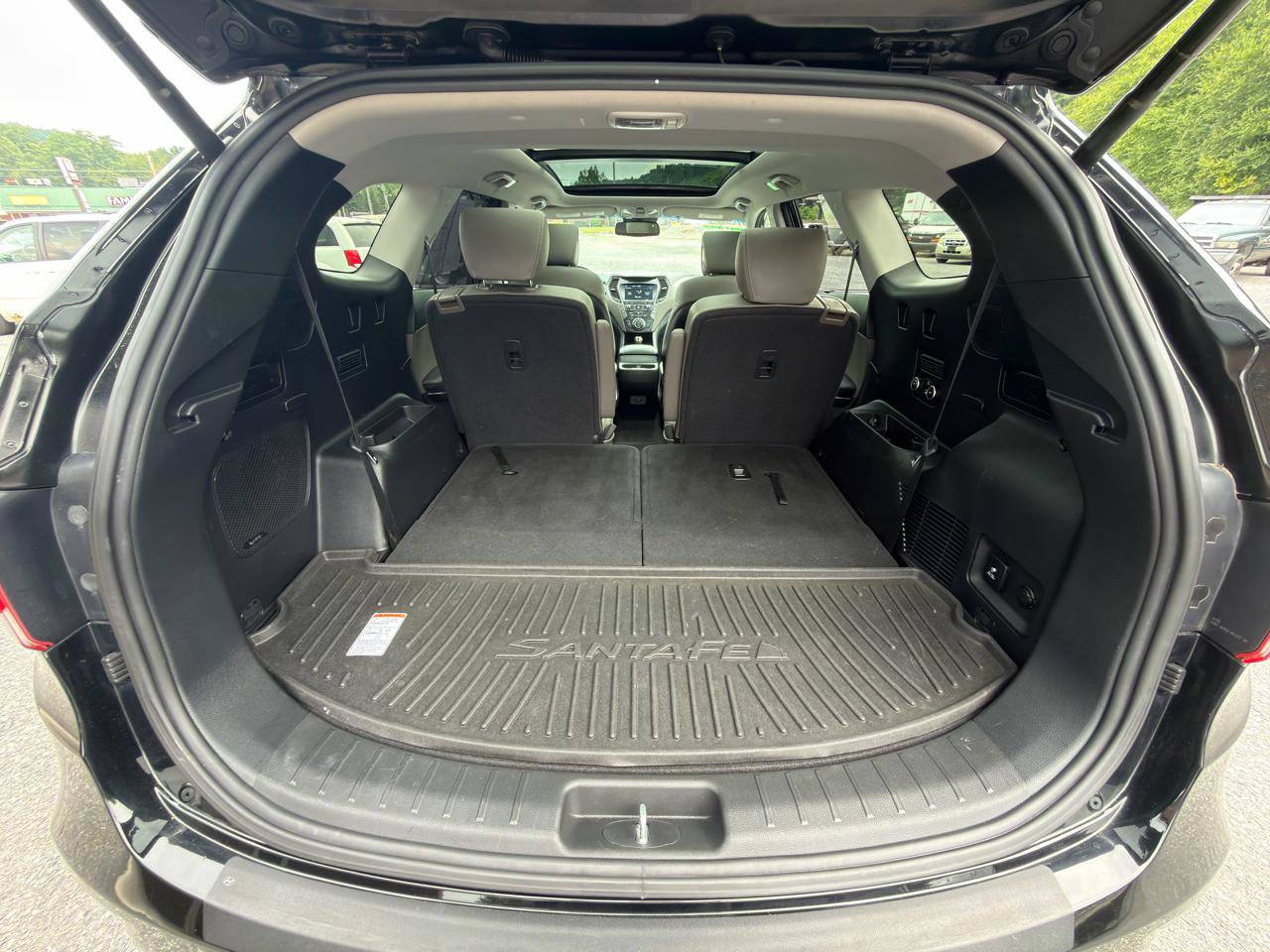 Used 2017 Hyundai Santa Fe Limited FWD image 29