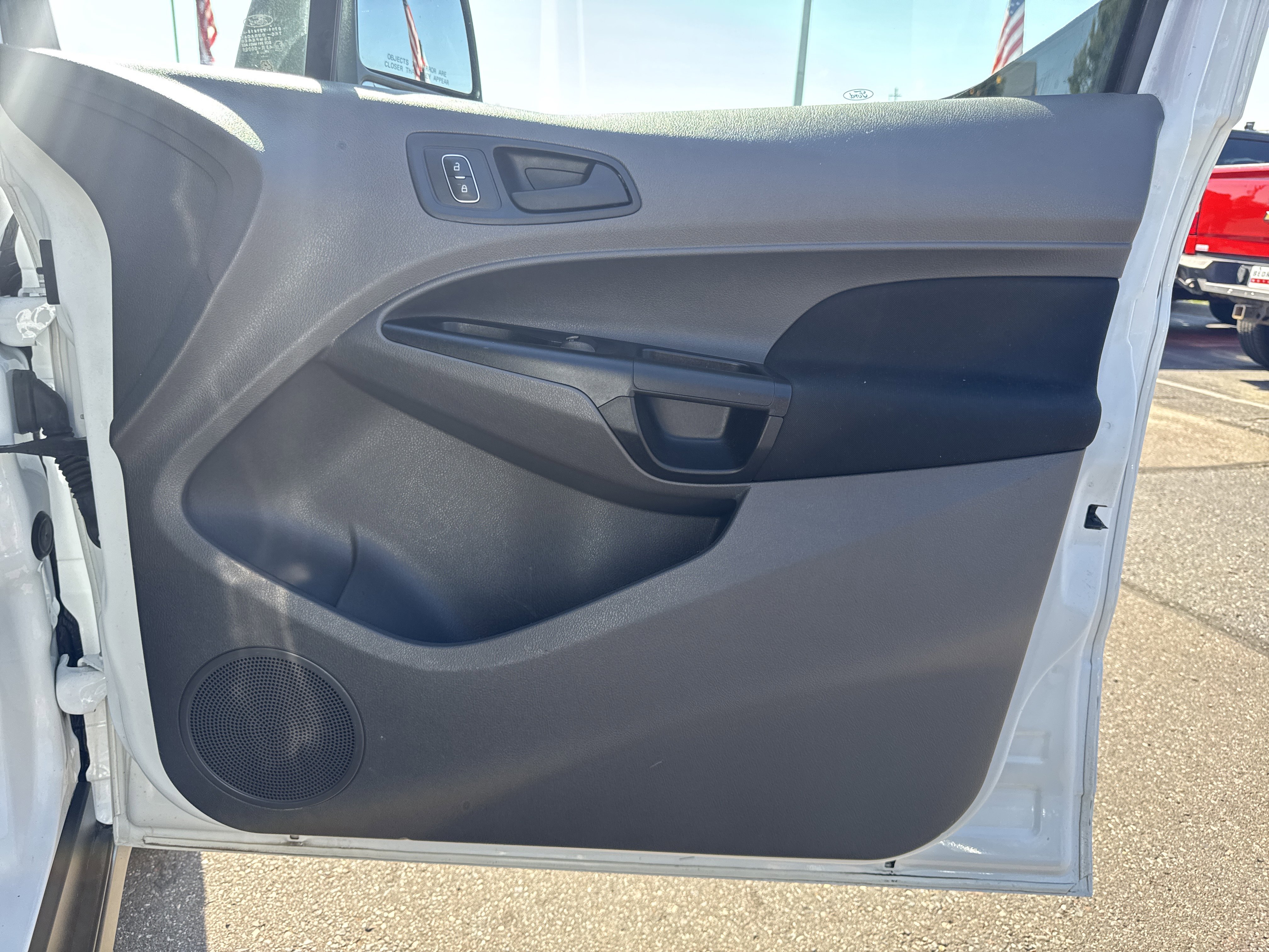 Used 2019 Ford Transit Connect XL image 25