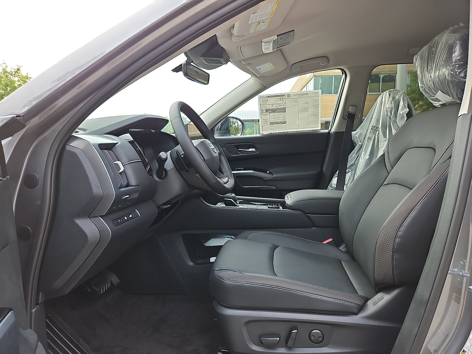 New 2026 Nissan Pathfinder SL AWD/4WD image 11