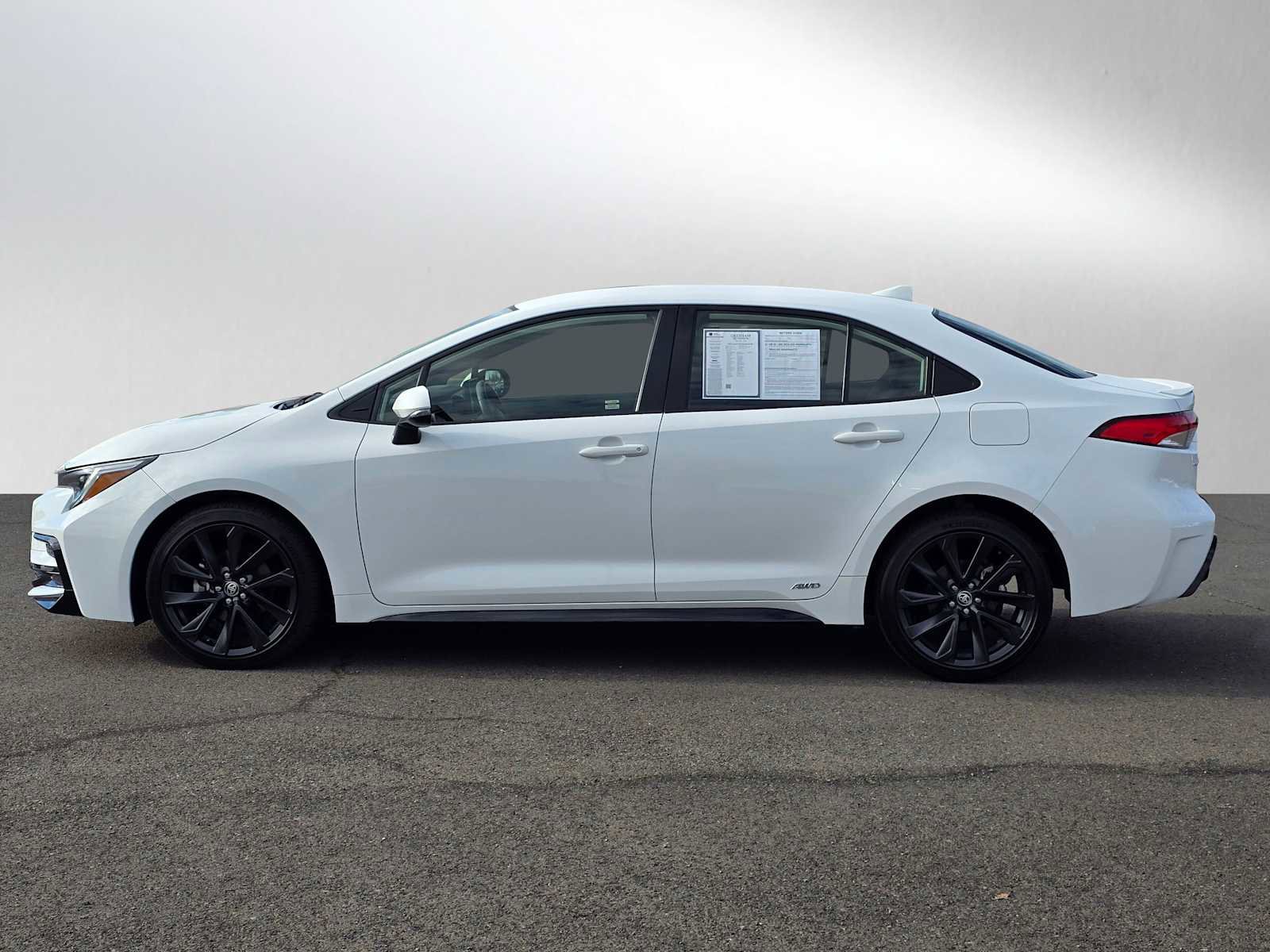 Certified 2024 Toyota Corolla SE image 7