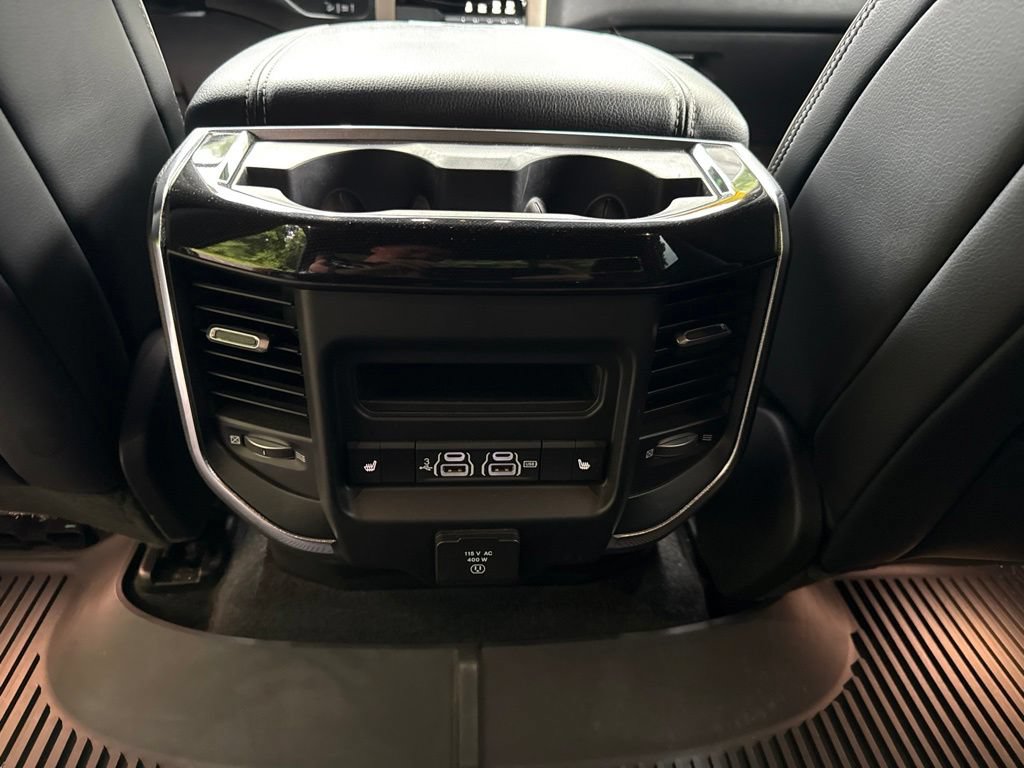 Used 2019 RAM 1500 Laramie AWD/4WD image 19