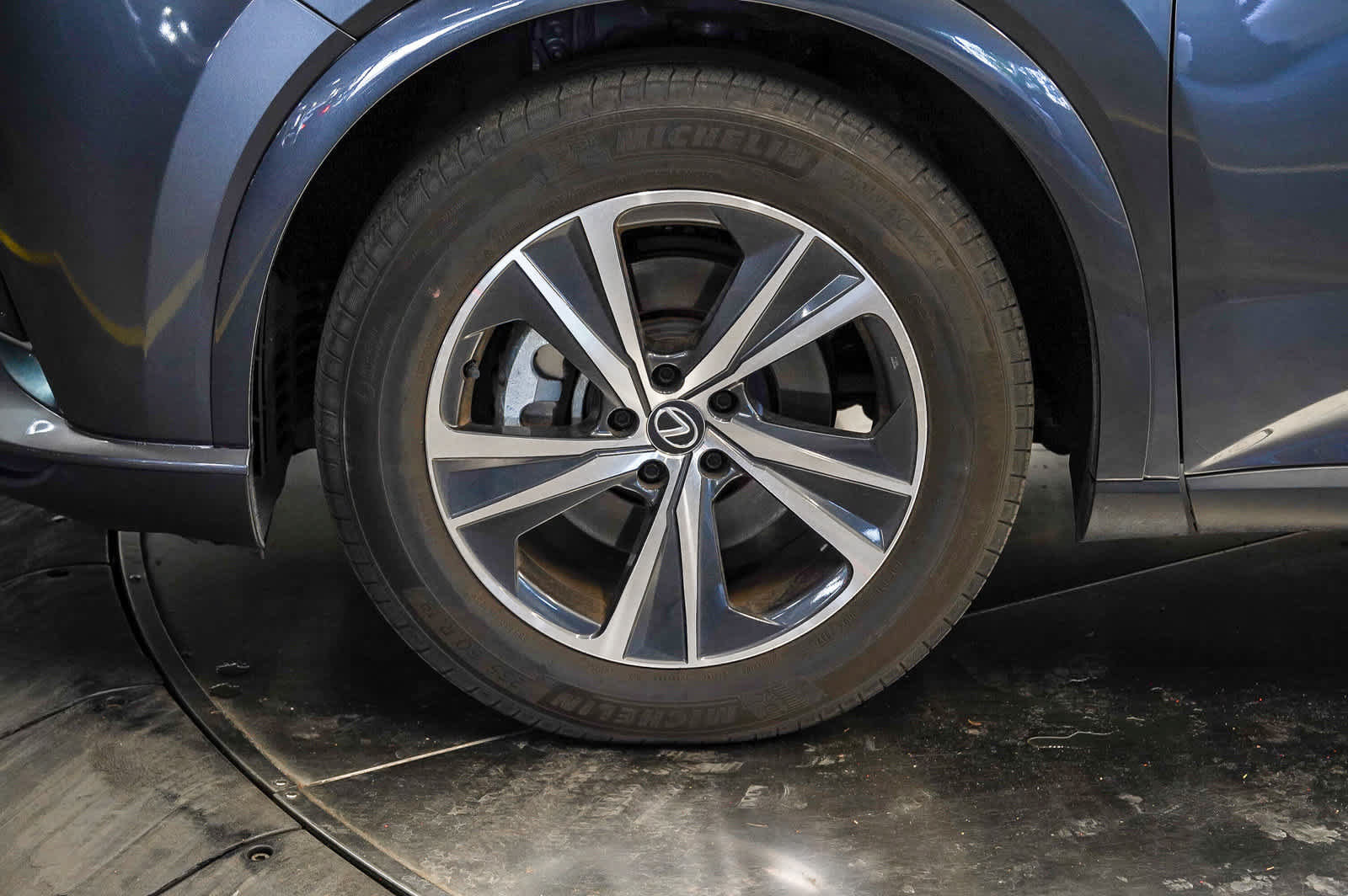 Used 2024 Lexus RX 350 Premium w/ Convenience Package FWD image 9