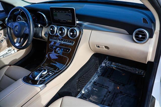 Used 2018 Mercedes-Benz C 300 4MATIC Sedan image 27