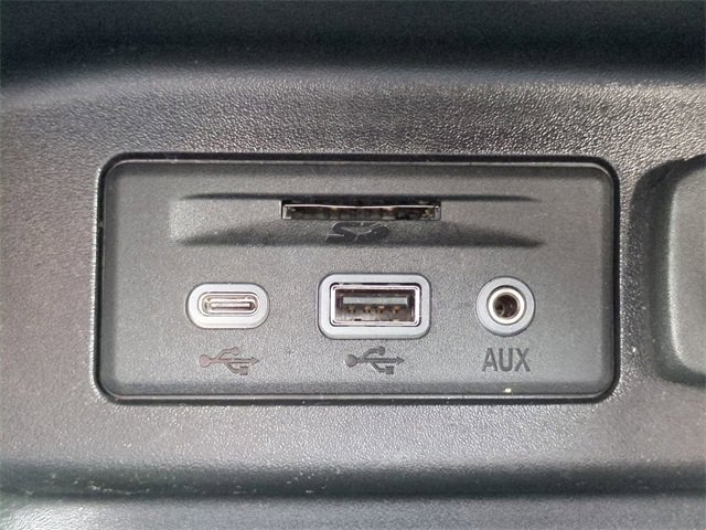 Used 2020 Chevrolet Equinox Premier w/ Premier Redline Edition image 21