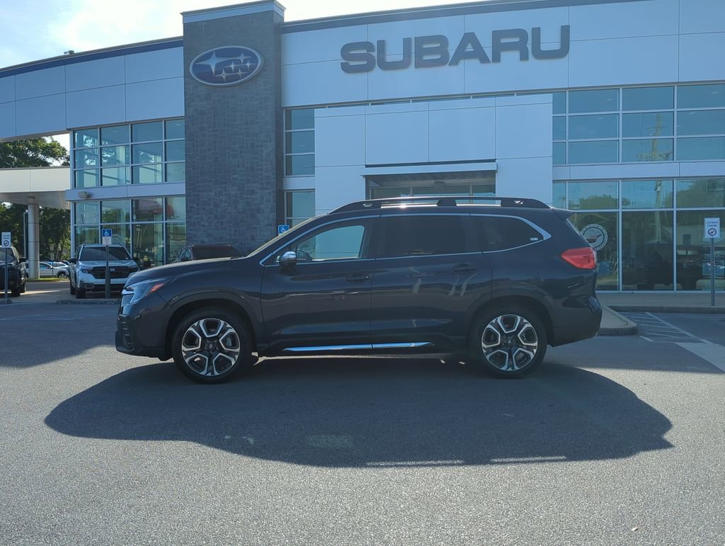 Certified 2023 Subaru Ascent Limited w/ Technology Package image 4