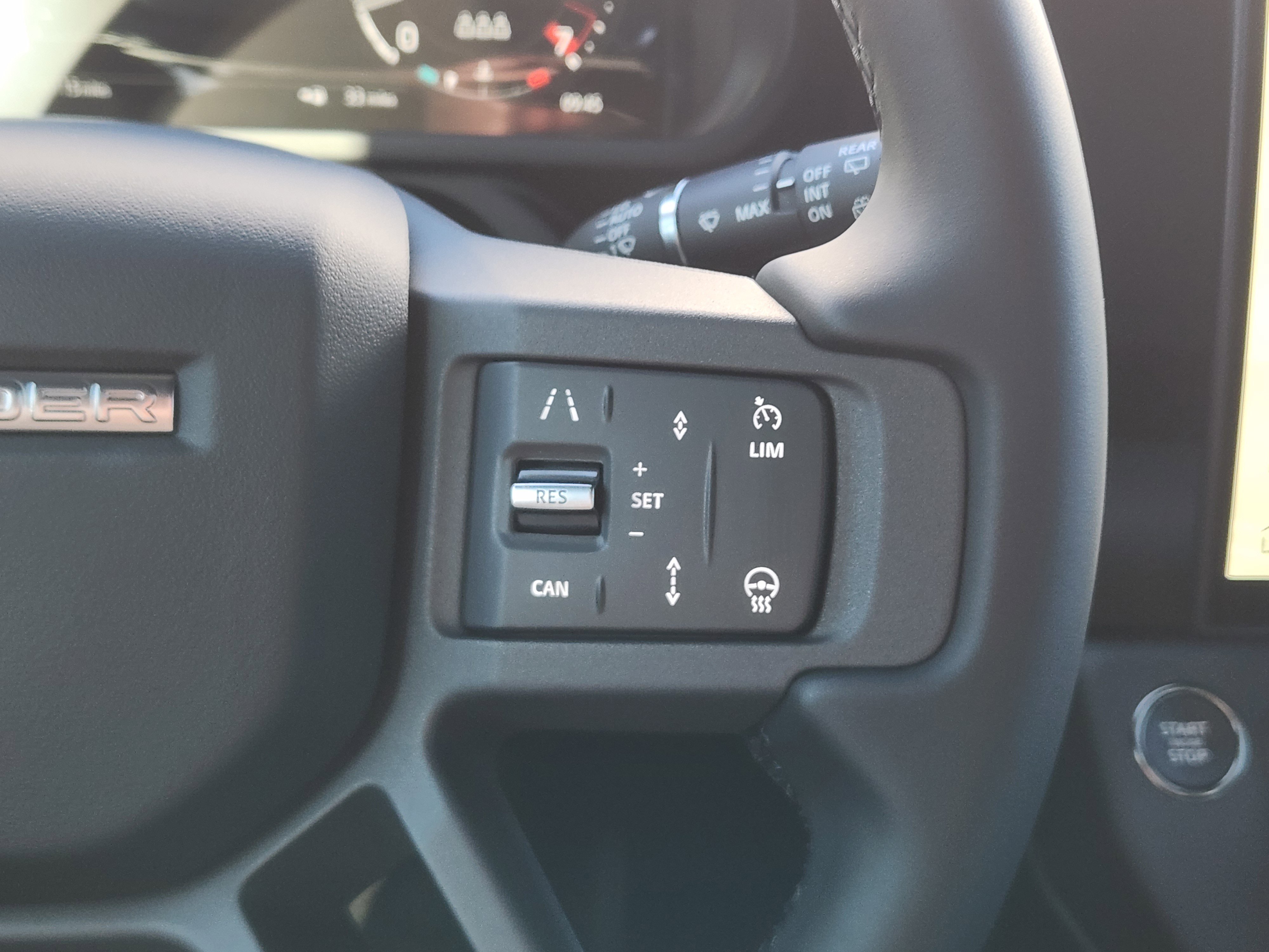 New 2026 Land Rover Defender 110 S image 28