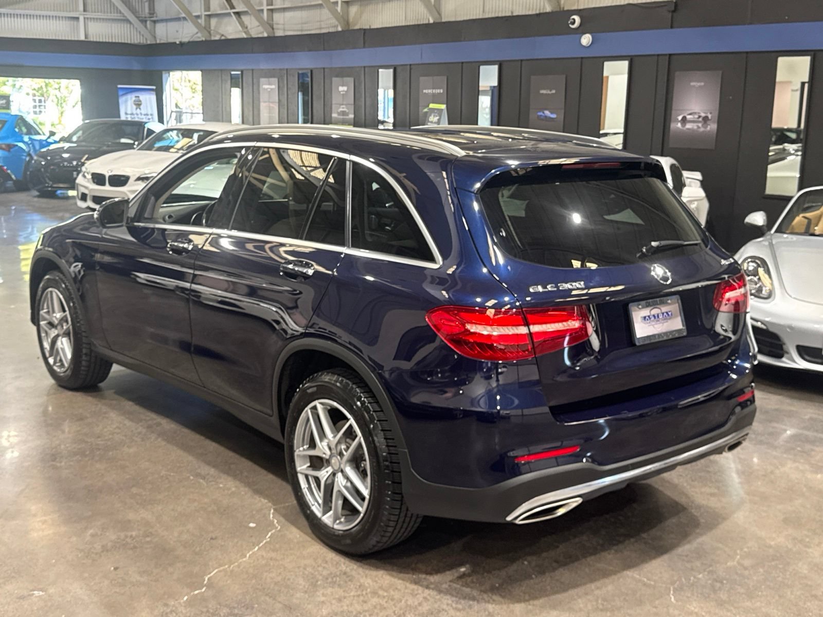 Used 2017 Mercedes-Benz GLC 300 4MATIC image 12