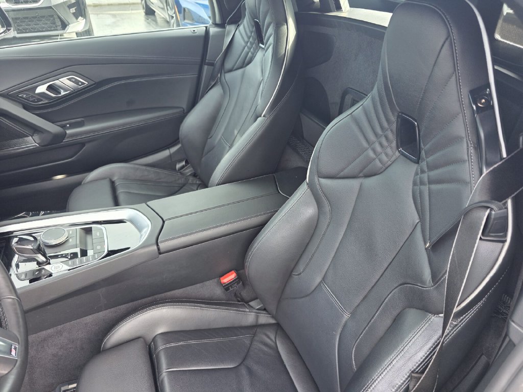 Used 2022 BMW Z4 M40i w/ Driving Assistance Package RWD image 10