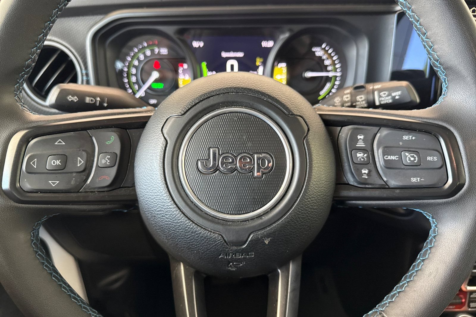 Used 2024 Jeep Wrangler Unlimited Rubicon 4xe AWD/4WD image 35