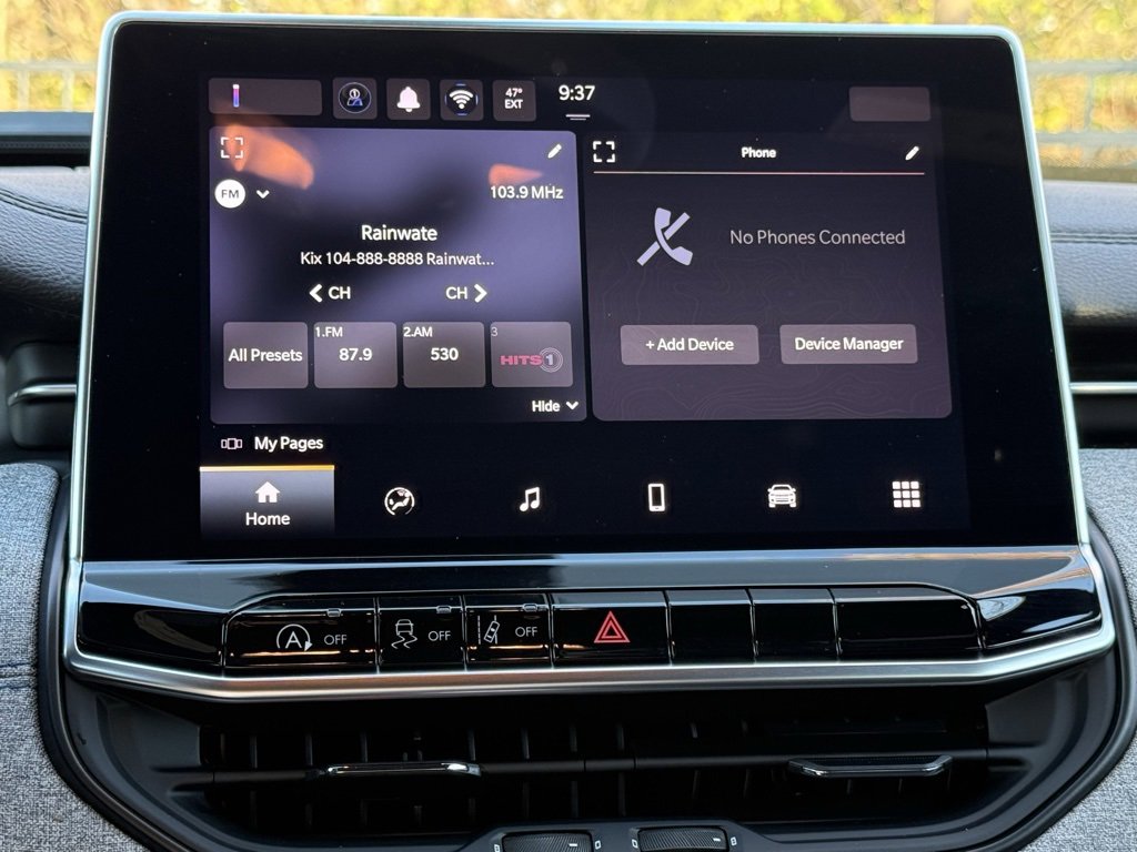 Used 2024 Jeep Compass Sport image 15