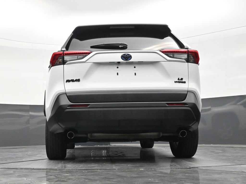 Used 2022 Toyota RAV4 LE AWD/4WD image 24
