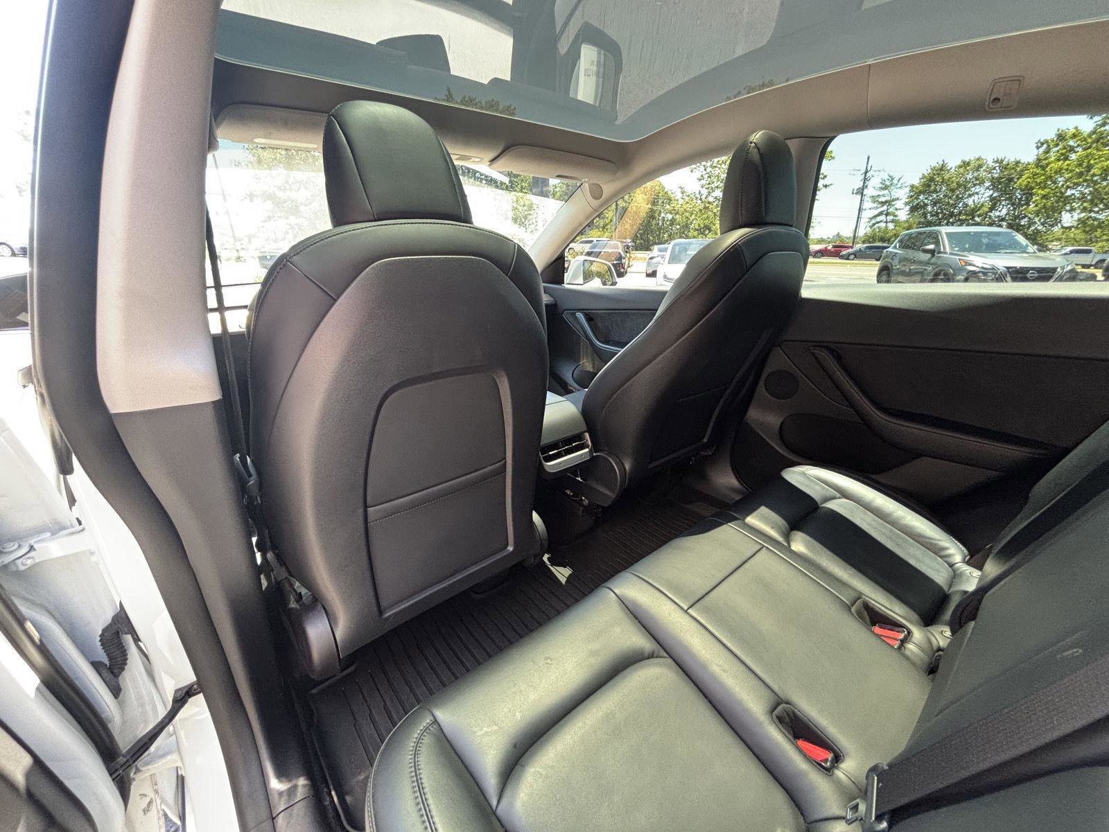 Used 2021 Tesla Model Y Long Range AWD/4WD image 23