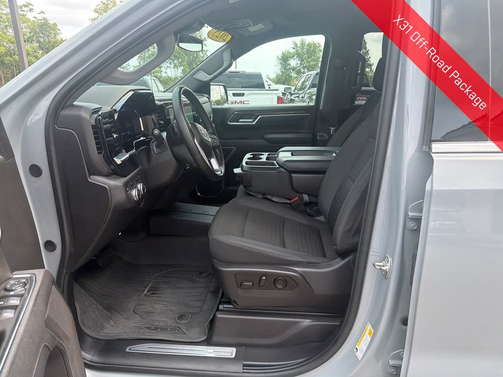 Used 2025 GMC Sierra 1500 SLE AWD/4WD image 11