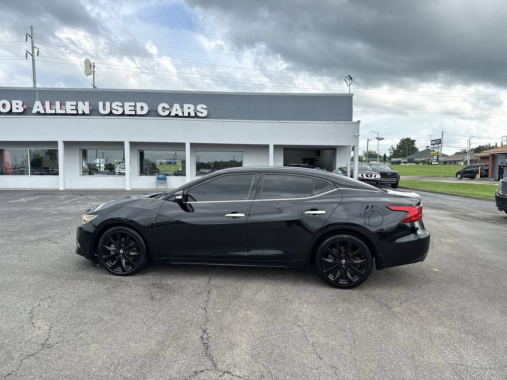 Used 2017 Nissan Maxima SR FWD image 3