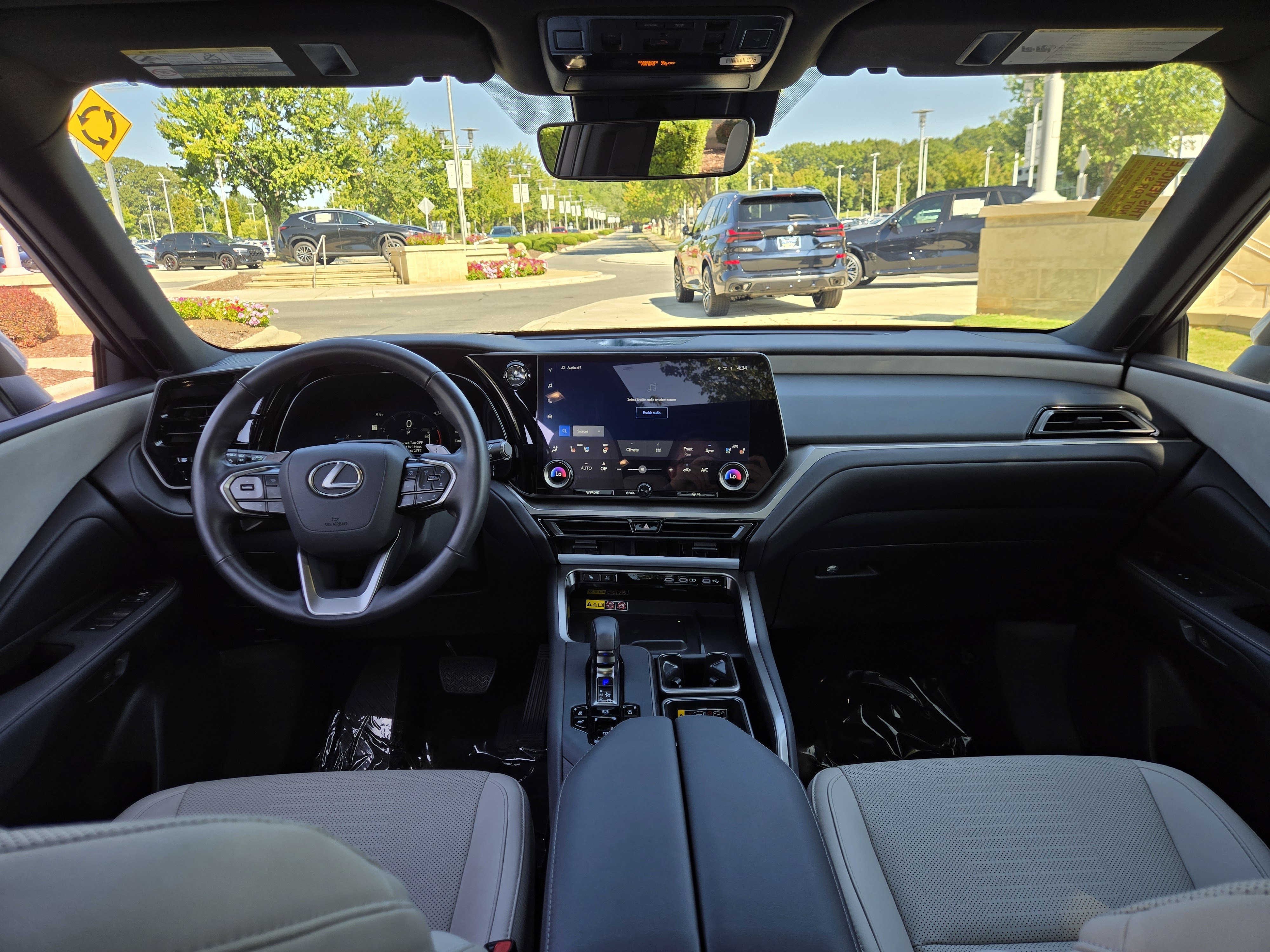 Used 2026 Lexus TX 350 AWD w/ Technology Package image 29