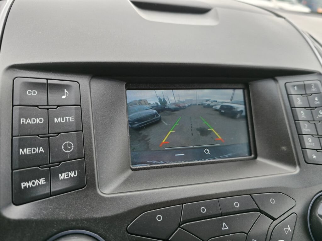 Used 2018 Ford Edge SE AWD/4WD image 26